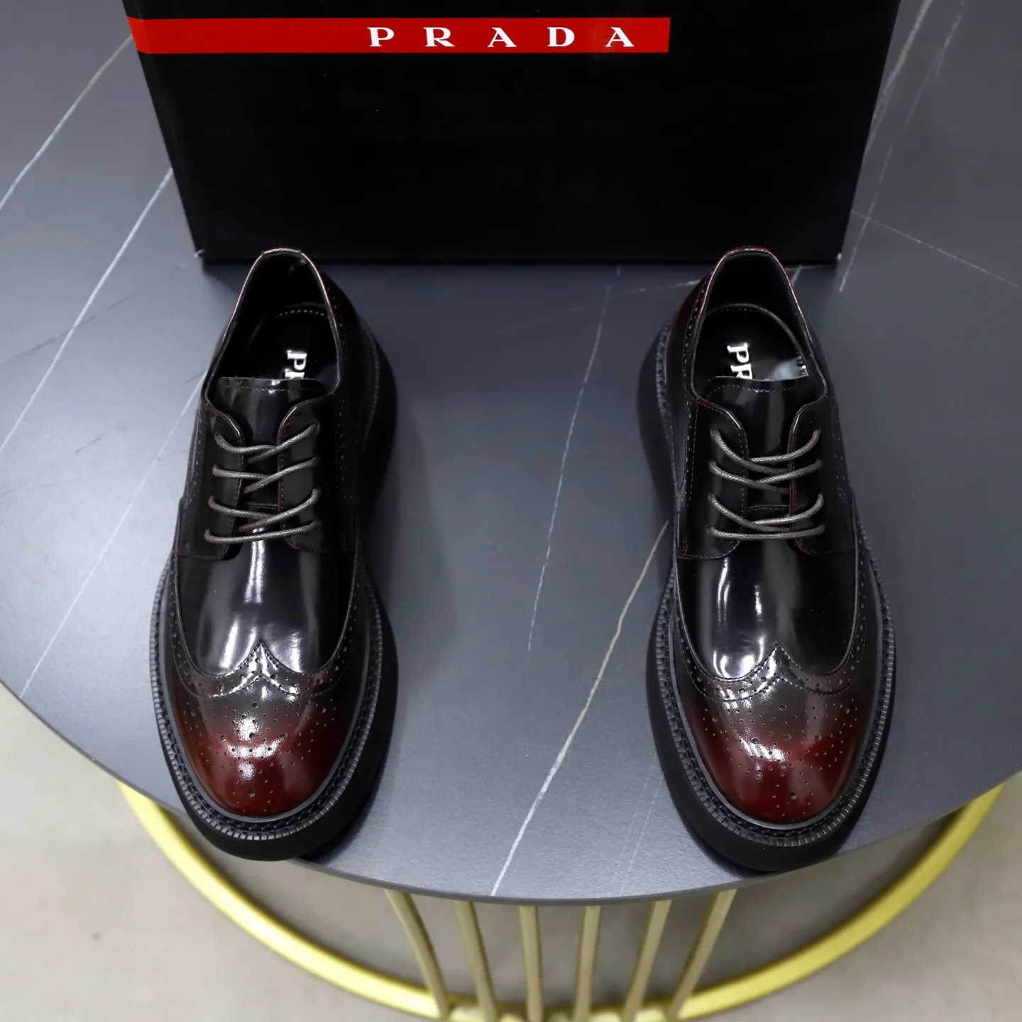 Ex-factory price: 640💰🙅‍♂️🙅‍♂️🙅‍♂️Cowhide Brand: PRADA Standard code: 38-44 (45 customized) Grade: Same as the official website Material: Original high-grade cowhide surface, cowhide lining, non-slip, soft and wear-resistant outsole Style category: Men's fashionable casual boots, distinguished luxury brand elements, top luxury Color: actual picture color
